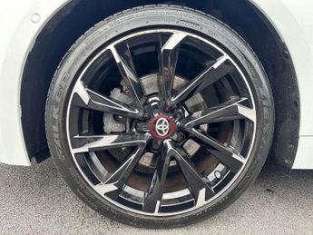 Toyota Corolla 2.0 VVT-i Hybrid GR Sport 5dr CVT
