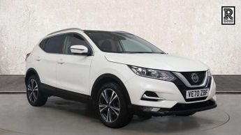 Nissan Qashqai 1.3 DiG-T N-Connecta 5dr [Glass Roof Pack]