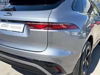 Jaguar F-Pace 2.0 D200 R-Dynamic S 5dr Auto AWD