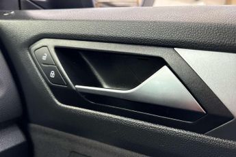 Volkswagen T-Roc 1.5 TSI Life 5dr DSG
