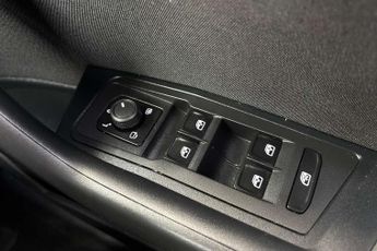 Volkswagen T-Roc 1.5 TSI Life 5dr DSG