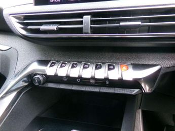 Peugeot 3008 1.2 PureTech Allure 5dr EAT8