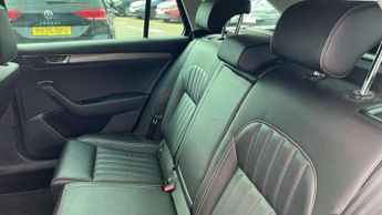 Skoda Superb 1.4 TSI iV SE L DSG 5dr