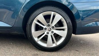 Skoda Superb 1.4 TSI iV SE L DSG 5dr
