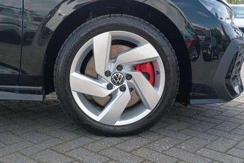 Volkswagen Golf 1.5 TSI 272 GTE eHybrid 5dr DSG
