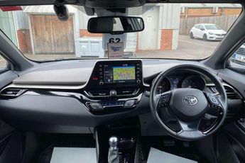 Toyota C-HR 2.0 Hybrid Excel 5dr CVT