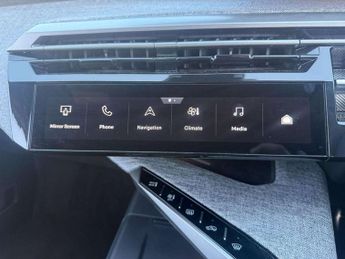 Peugeot 3008 1.2 Hybrid 136 Allure 5dr e-DSC6