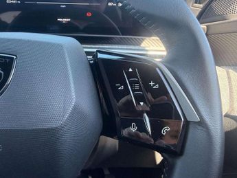 Peugeot 3008 1.2 Hybrid 136 Allure 5dr e-DSC6