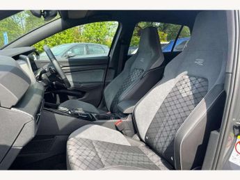 Volkswagen Golf 1.5 eTSI 150 R-Line 5dr DSG