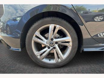 Volkswagen Golf 1.5 eTSI 150 R-Line 5dr DSG