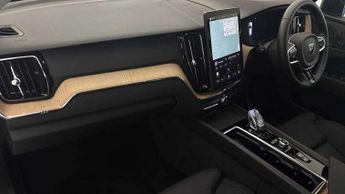 Volvo XC60 2.0 B5P Plus Dark 5dr AWD Geartronic