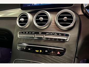Mercedes-Benz GLC Coupe GLC 220d 4Matic AMG Line Premium 5dr 9G-Tronic