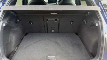 Volkswagen Golf 1.5 eTSI 150 R-Line 5dr DSG