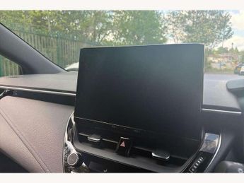 Toyota Corolla 1.8 Hybrid Design 5dr CVT