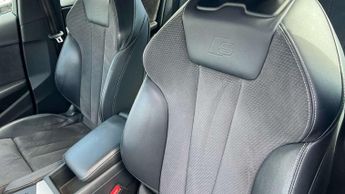 Audi A4 2.0T FSI 252 Quattro S Line 4dr S Tronic [Ltr/Alc]