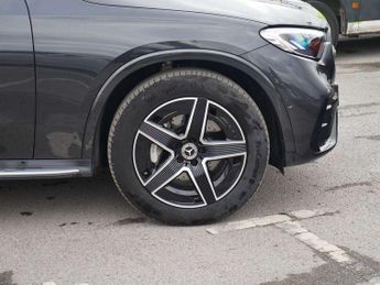 Mercedes-Benz GLC GLC 220d 4Matic AMG Line 5dr 9G-Tronic