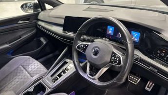 Volkswagen Golf 1.5 eTSI 150 R-Line 5dr DSG