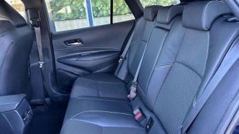 Toyota Corolla 2.0 VVT-i Hybrid Trek 5dr CVT