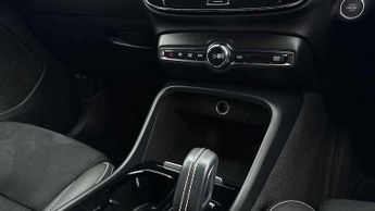 Volvo XC40 1.5 T3 [163] R DESIGN 5dr Geartronic