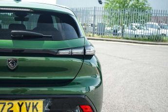 Peugeot 308 1.2 PureTech Allure Premium 5dr EAT8