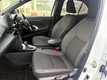 Toyota Yaris Cross 1.5 Hybrid Design 5dr CVT