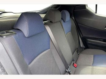 Toyota C-HR 1.8 Hybrid Dynamic 5dr CVT