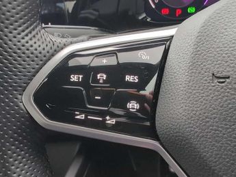 Volkswagen Golf 2.0 TDI 150 R-Line 5dr DSG