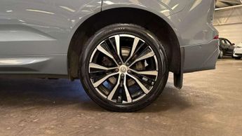 Volvo XC60 2.0 T6 [350] RC PHEV Plus Dark 5dr AWD Geartronic