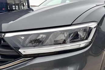 Volkswagen T-Roc 1.5 TSI Life 5dr DSG