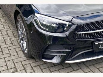 Mercedes-Benz E-Class E300d 4Matic AMG Line Premium 4dr 9G-Tronic