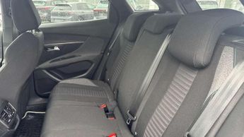 Peugeot 3008 1.2 PureTech Active Premium+ 5dr EAT8