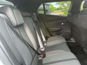 Peugeot 2008 1.2 PureTech 130 Allure Premium+ 5dr EAT8