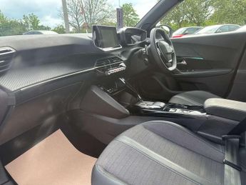 Peugeot 2008 1.2 PureTech 130 Allure Premium+ 5dr EAT8