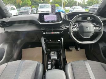 Peugeot 2008 1.2 PureTech 130 Allure Premium+ 5dr EAT8