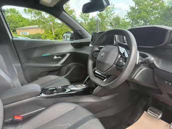 Peugeot 2008 1.2 PureTech 130 Allure Premium+ 5dr EAT8