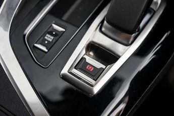 Peugeot 3008 1.6 Hybrid 225 Allure Premium 5dr e-EAT8