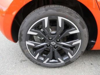 Renault Clio 1.6 E-TECH full hybrid 145 Techno 5dr Auto