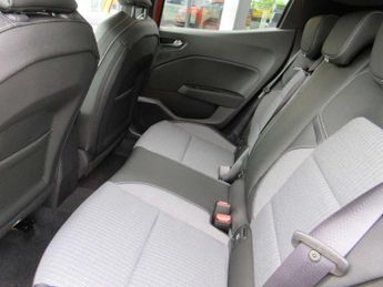 Renault Clio 1.6 E-TECH full hybrid 145 Techno 5dr Auto