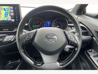 Toyota C-HR 1.8 Hybrid Dynamic 5dr CVT