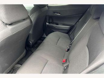 Toyota C-HR 1.8 Hybrid Dynamic 5dr CVT