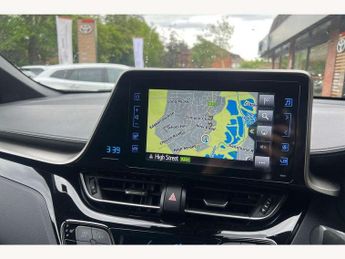 Toyota C-HR 1.8 Hybrid Dynamic 5dr CVT