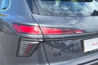 Audi Q3 1.5 TFSI Sport 5dr S Tronic