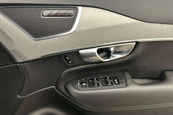 Volvo XC90 2.0 B5D [235] Momentum 5dr AWD Geartronic