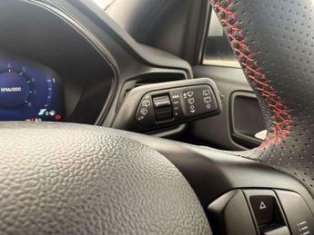Ford Focus 1.0 EcoBoost Hybrid mHEV 155 ST-Line X 5dr Auto