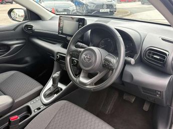 Toyota Yaris 1.5 Hybrid Icon 5dr CVT