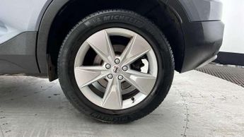 Volvo XC40 2.0 B3P Core 5dr Auto