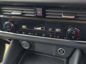 Nissan Qashqai 1.3 DiG-T MH 158 N-Connecta 5dr Xtronic