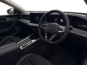 Volkswagen Passat 1.5 TSI eHybrid Elegance 5dr DSG