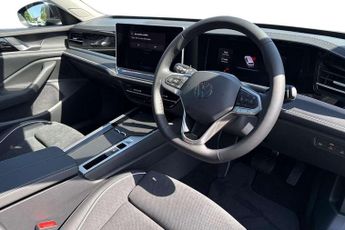 Volkswagen Passat 1.5 TSI eHybrid Elegance 5dr DSG