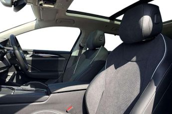 Volkswagen Passat 1.5 TSI eHybrid Elegance 5dr DSG